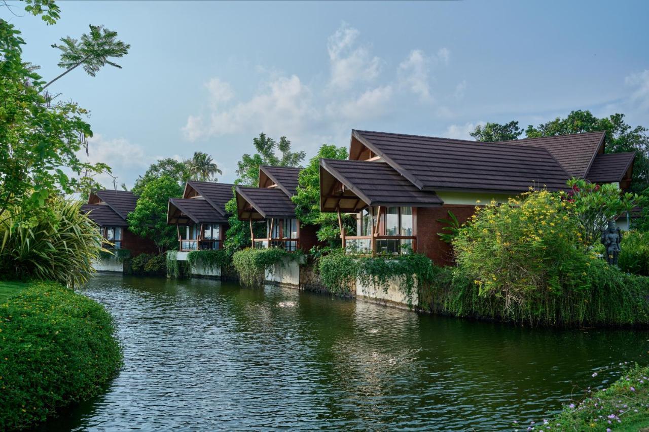 Gokulam Grand Resort&Spa, Kumarakom Bagian luar foto