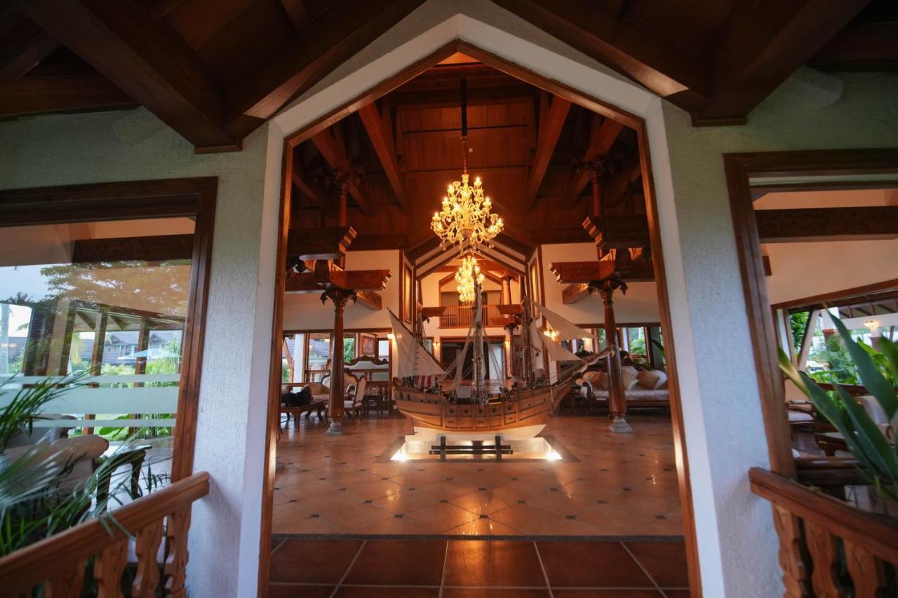 Gokulam Grand Resort&Spa, Kumarakom Bagian luar foto