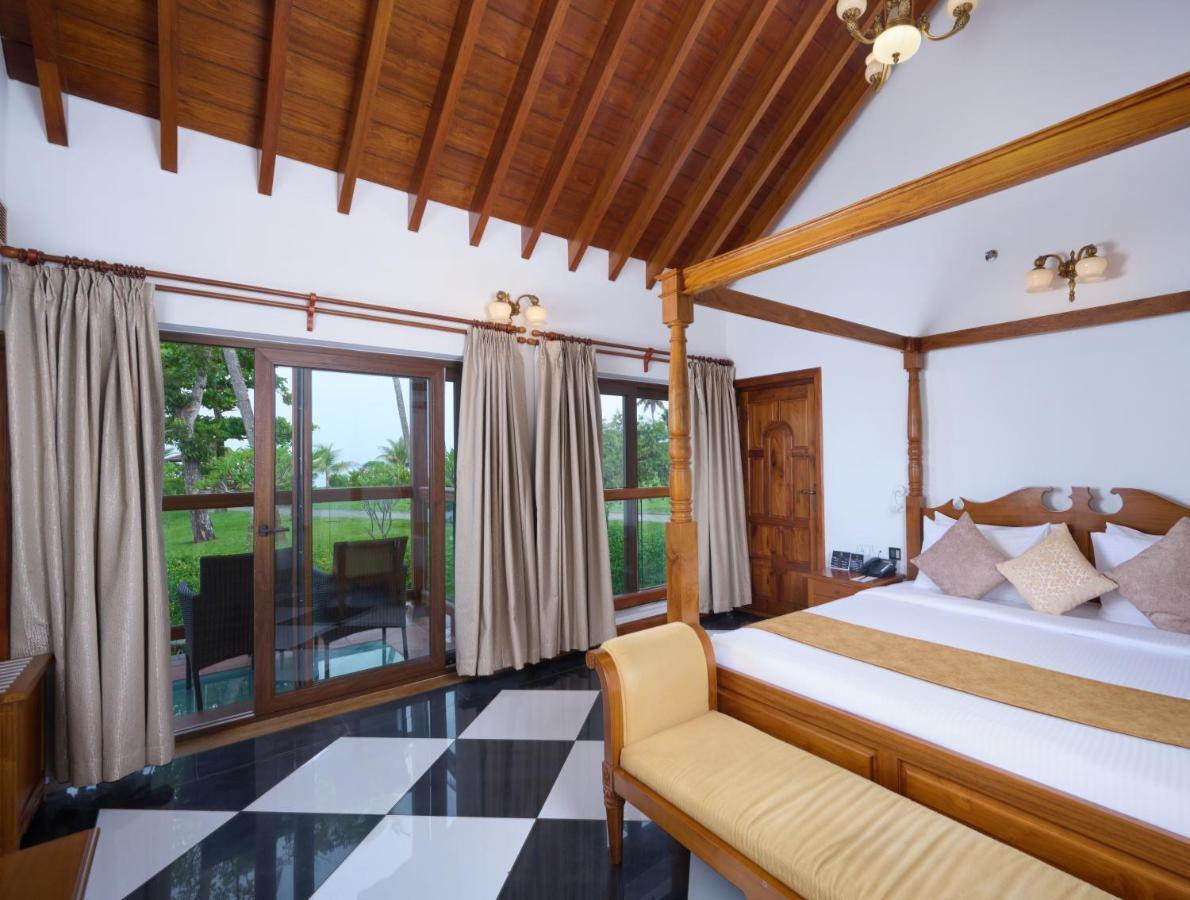 Gokulam Grand Resort&Spa, Kumarakom Bagian luar foto
